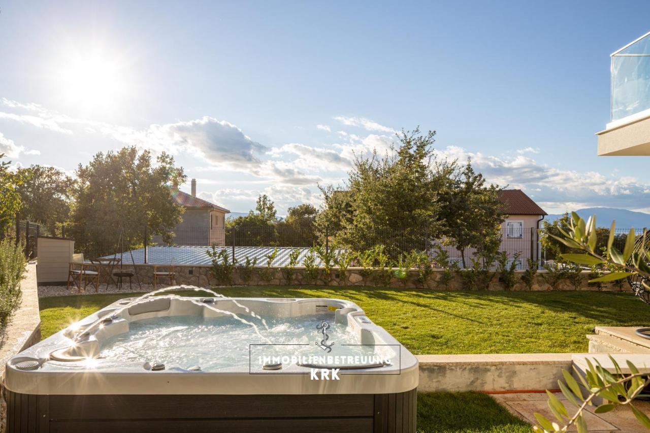 Villa Richard Малинска Екстериор снимка