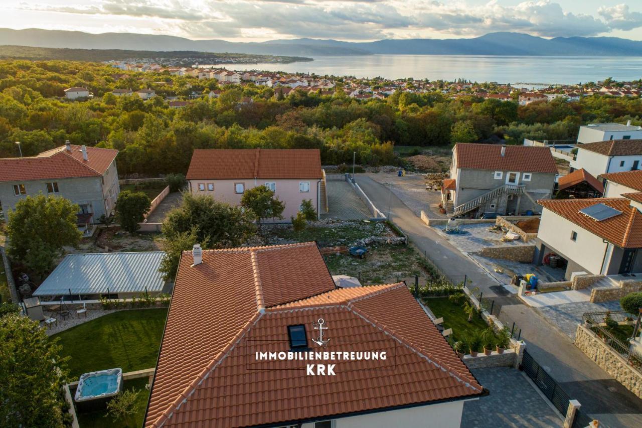 Villa Richard Малинска Екстериор снимка