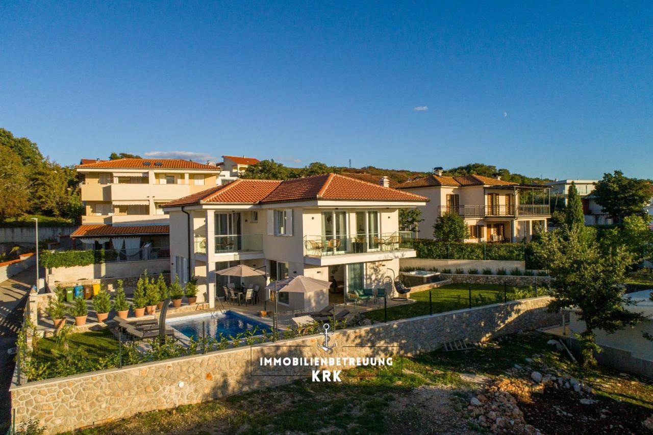 Villa Richard Малинска Екстериор снимка