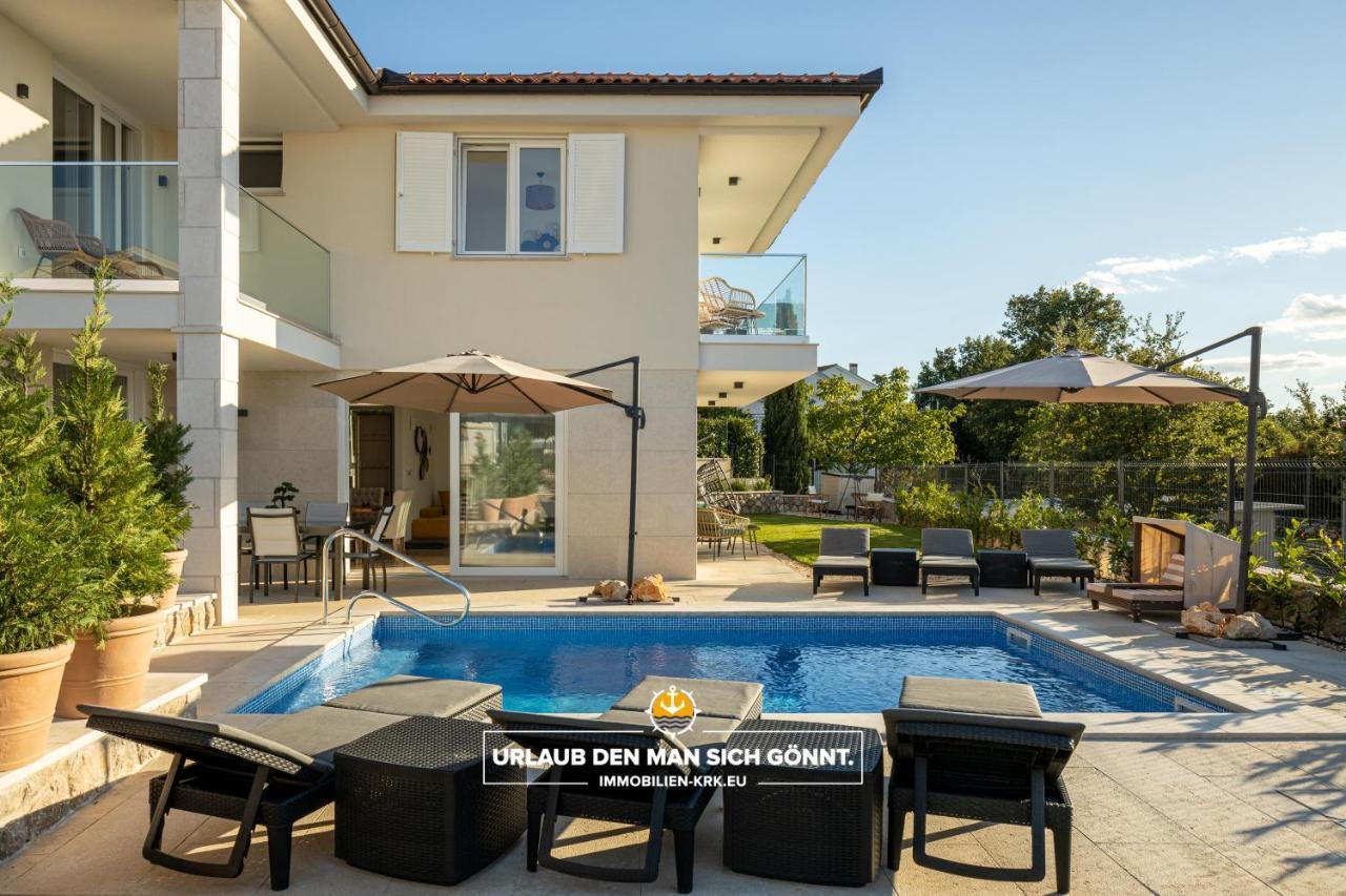 Villa Richard Малинска Екстериор снимка
