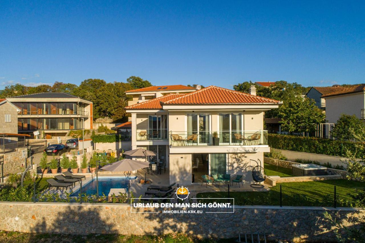 Villa Richard Малинска Екстериор снимка