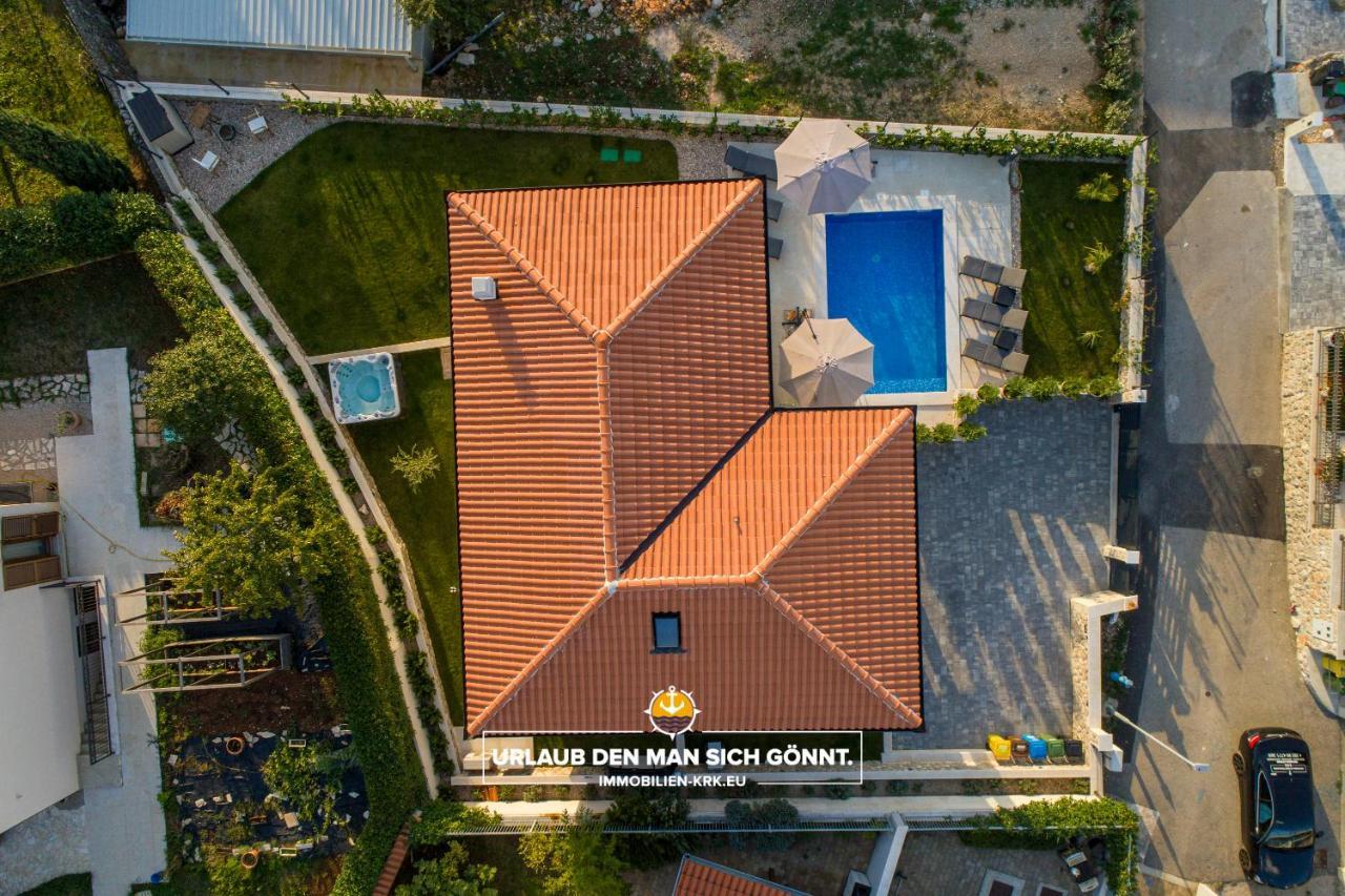 Villa Richard Малинска Екстериор снимка