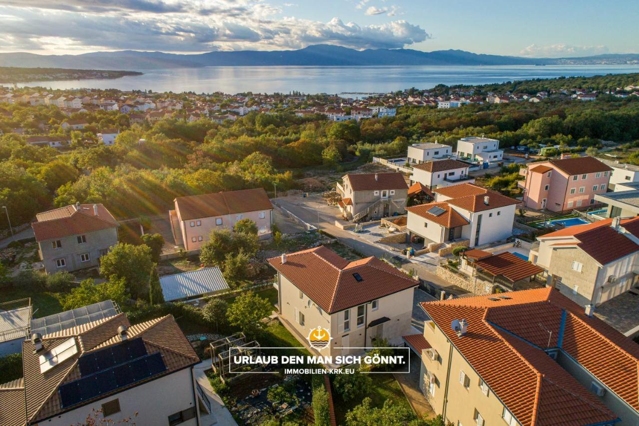 Villa Richard Малинска Екстериор снимка