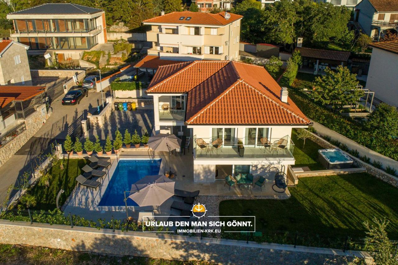 Villa Richard Малинска Екстериор снимка